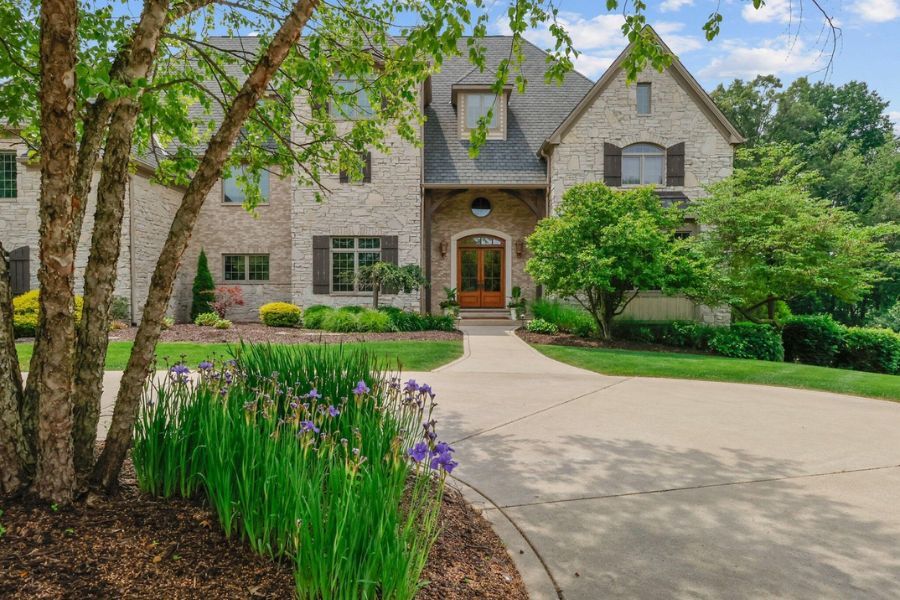Casa de luxo em 3131 Pepper Creek Bridge Parkway em Valparaiso, Indiana, uma das casas mais caras vendidas em 2025